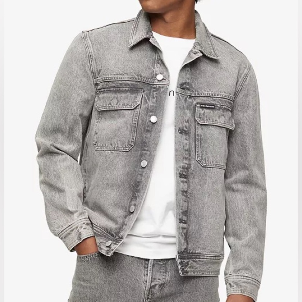 Calvin Klein Men’s Palmer Denim Utility Trucker Jacket NWT Gray Relaxed Fit M